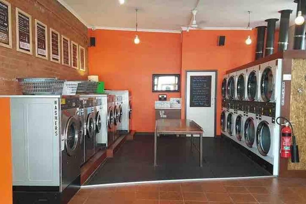 10A Brunswick Living Studio Close To Apt And Cbd Free Wifi Tram At Doorstep Melbourne Exterior photo